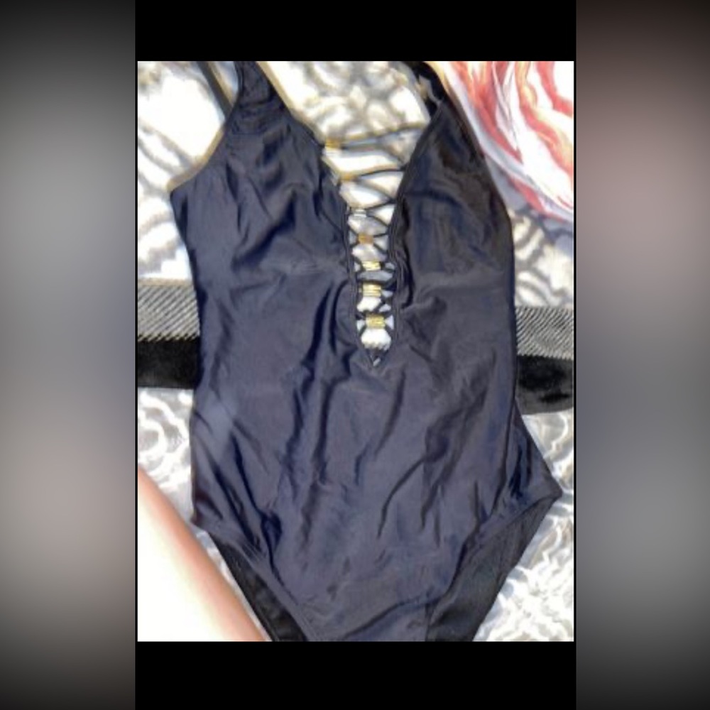 bleu rod beattie one piece black swimsuit. size 4.